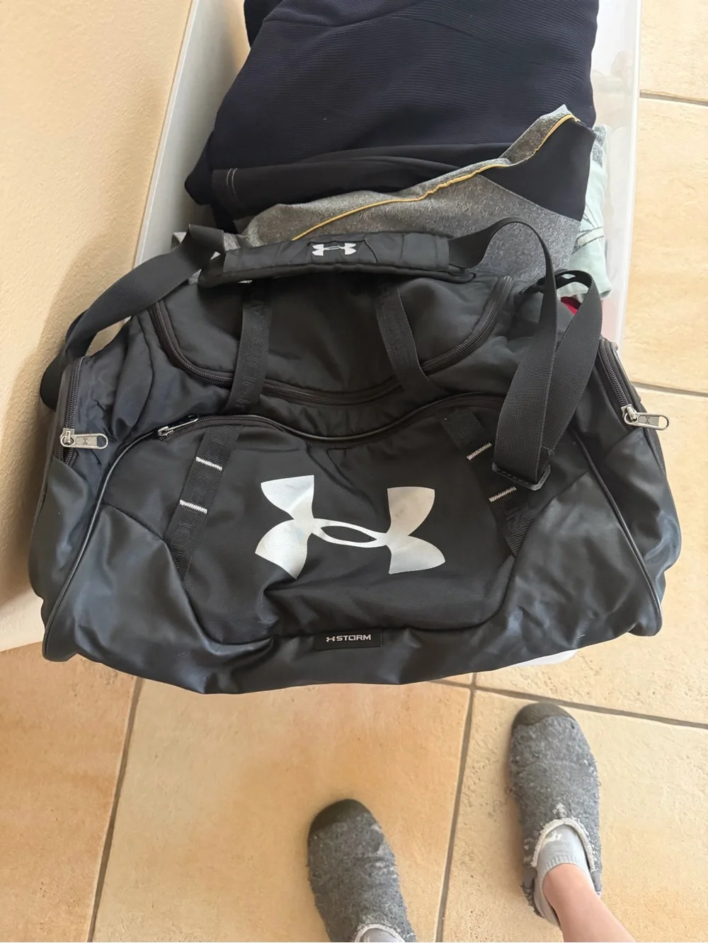 Under Armour Logo Duffel Bag Gym Work Travel Storm Black Sports Overnight